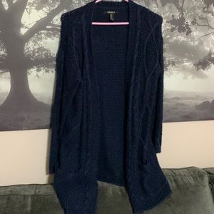 Forever 21 navy blue sweater M
